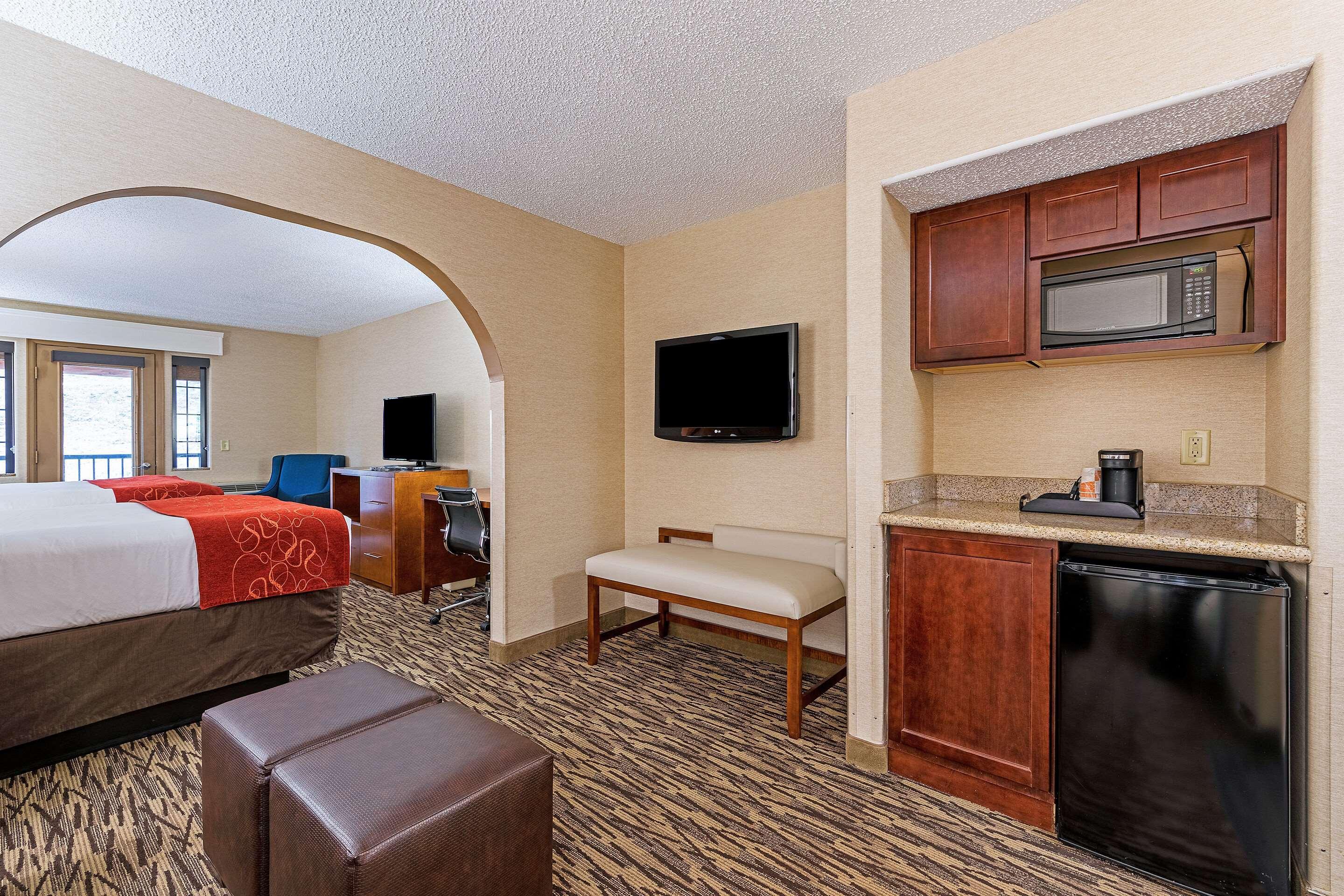 Comfort Suites Golden West On Evergreen Parkway Εξωτερικό φωτογραφία