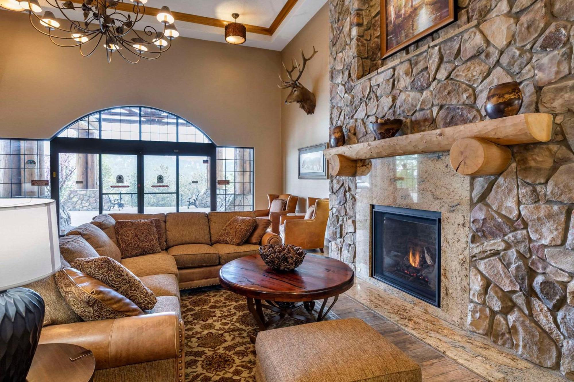 Comfort Suites Golden West On Evergreen Parkway Εξωτερικό φωτογραφία